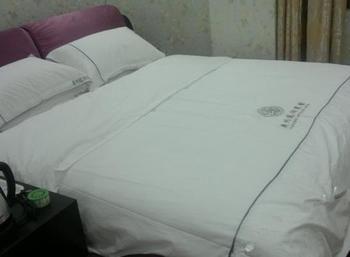 Longxiang Hotel Гуанджоу Екстериор снимка